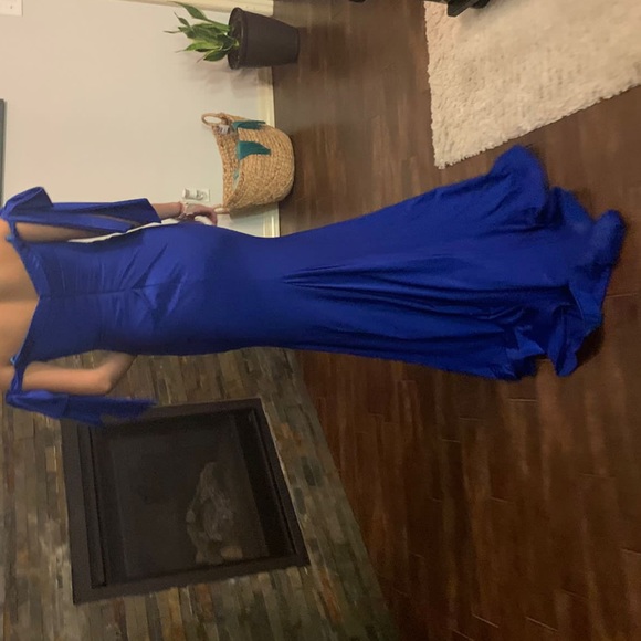 Azul rey homecoming/ prom dress - Picture 6 of 6